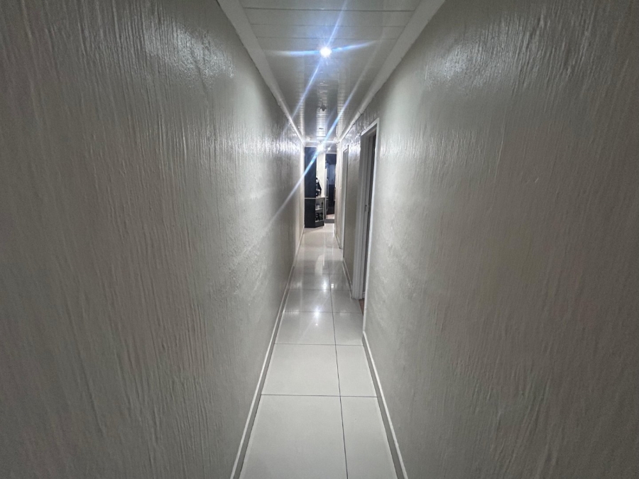2 Bedroom Property for Sale in Portlands Western Cape